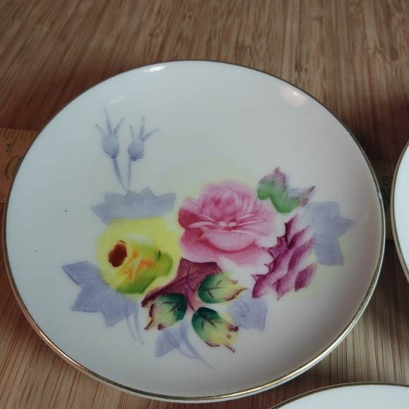 Occupied Japan Handpainted 4" Floral Decorative Set/3 Plates, Trinket Dish Hangs - Picture 4 of 14